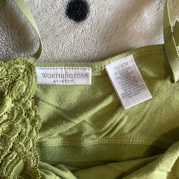 Basic Green Tank - Picture 2 of 2